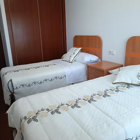 Διαμέρισμα Atico Con 3 En Poio